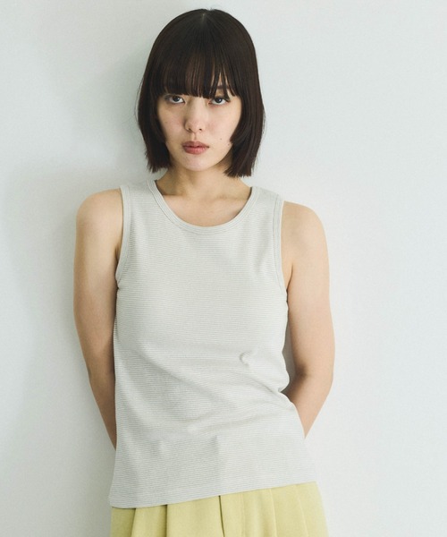 VICKY（ビッキー）の「カップ付きラメボーダータンクトップ≪手洗い可能≫（タンクトップ・レディース・オフホワイト/ブラック/ベージュ・M）」の3枚目の写真