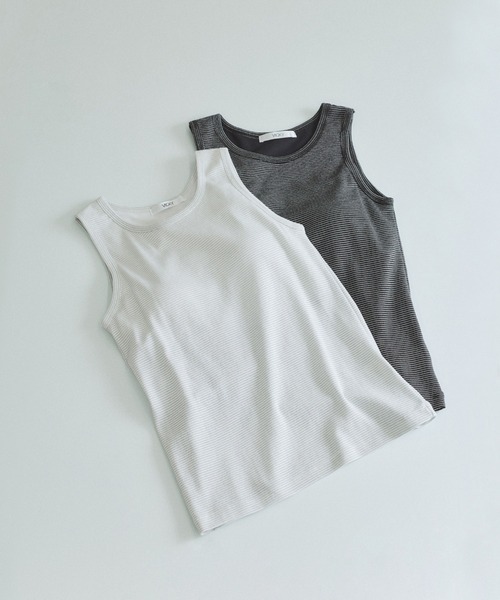 VICKY（ビッキー）の「カップ付きラメボーダータンクトップ≪手洗い可能≫（タンクトップ・レディース・オフホワイト/ブラック/ベージュ・M）」の16枚目の写真