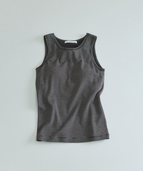 VICKY（ビッキー）の「カップ付きラメボーダータンクトップ≪手洗い可能≫（タンクトップ・レディース・オフホワイト/ブラック/ベージュ・M）」の13枚目の写真