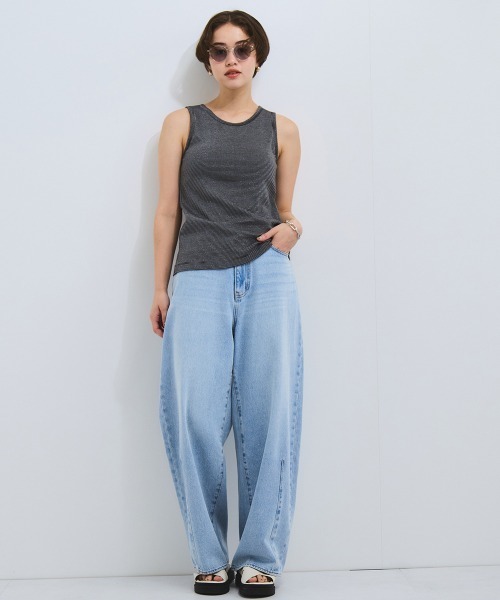 VICKY（ビッキー）の「カップ付きラメボーダータンクトップ≪手洗い可能≫（タンクトップ・レディース・オフホワイト/ブラック/ベージュ・M）」の15枚目の写真