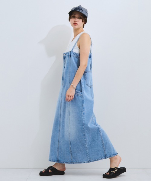 VICKY（ビッキー）の「カップ付きラメボーダータンクトップ≪手洗い可能≫（タンクトップ・レディース・オフホワイト/ブラック/ベージュ・M）」の20枚目の写真