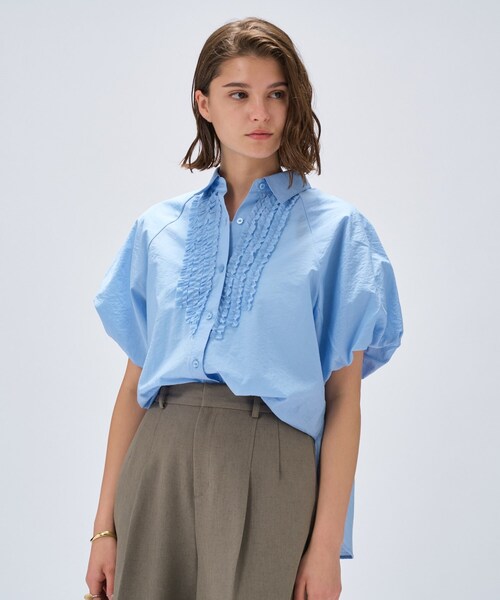 cloenc(クロエンス)の「【手洗い可】シアーローンフリルブラウス(シャツ/ブラウス・レディース・ホワイト/ライトブルー/ブラック・02)」の3枚目の写真