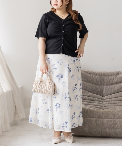CLETTE(クレット)の「ギャザーデザインVネックカットソー(Tシャツ/カットソー・レディース・ラベンダー/ブラック/アイボリー・3L/4L/LL)」の12枚目の写真