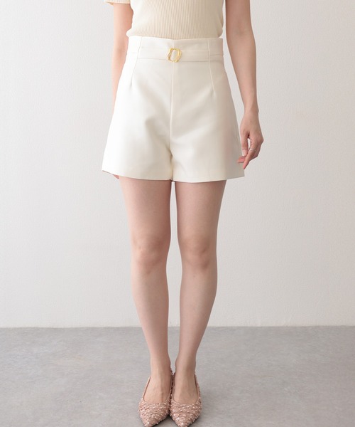 Lace Ladies(レースレディース)の「ベルト風 バックル ハイウエスト ショート パンツ(その他パンツ・レディース・アイボリー/ブラック・L/XL/M/S)」の13枚目の写真
