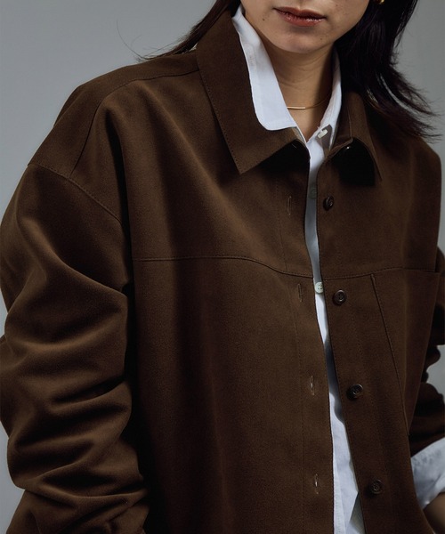 SALON adam et rope'（サロン アダム エ ロペ）の「Ultrasuede(R)オーバーシャツ / セットアップ対応（シャツ/ブラウス・レディース・ベージュ/ブラウン・FREE）」の22枚目の写真