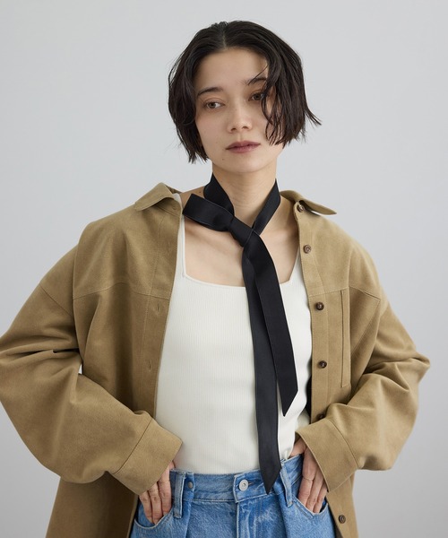 SALON adam et rope'（サロン アダム エ ロペ）の「Ultrasuede(R)オーバーシャツ / セットアップ対応（シャツ/ブラウス・レディース・ベージュ/ブラウン・FREE）」の3枚目の写真