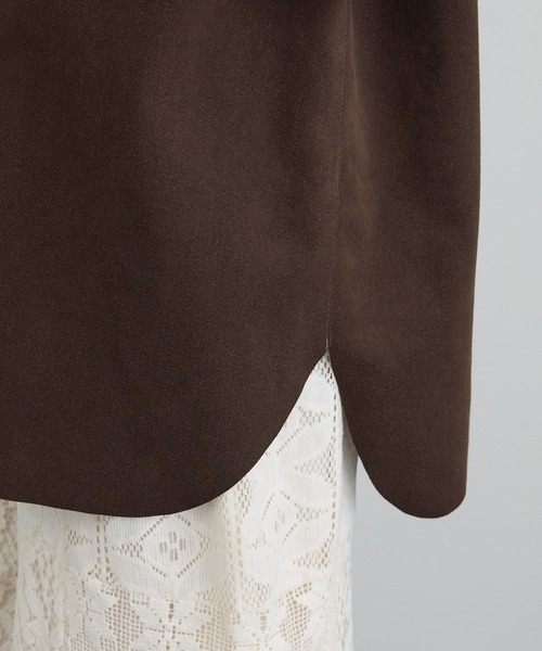 SALON adam et rope'（サロン アダム エ ロペ）の「Ultrasuede(R)オーバーシャツ / セットアップ対応（シャツ/ブラウス・レディース・ベージュ/ブラウン・FREE）」の19枚目の写真