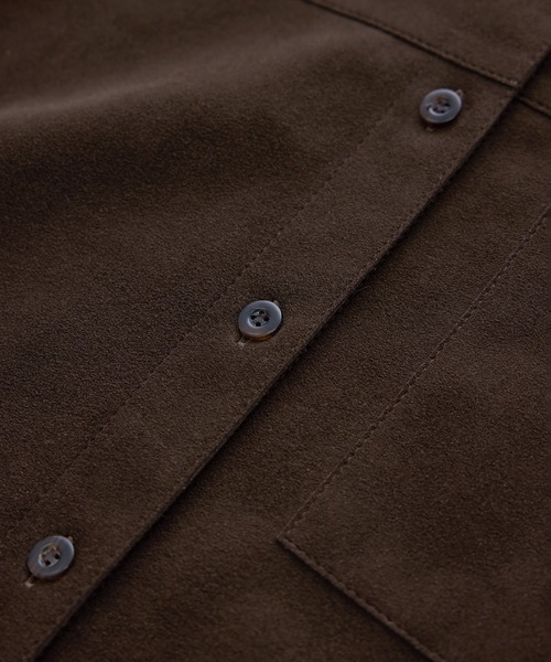 SALON adam et rope'（サロン アダム エ ロペ）の「Ultrasuede(R)オーバーシャツ / セットアップ対応（シャツ/ブラウス・レディース・ベージュ/ブラウン・FREE）」の20枚目の写真