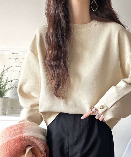 classicalelf（クラシカルエルフ）の「ゆったりなのに上品でキチンと見え。ミラノリブ袖先ゴールドボタンプルオーバー（ニット/セーター・レディース・ネイビー/ホワイト系その他/ブラウン/レッド/ブラック/アイボリー/ブラック系その他・LARGE/MEDIUM/SMALL/X-LARGE）」の9枚目の写真