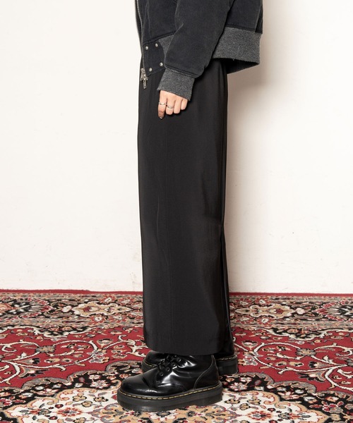 Subciety(サブサエティ)の「Back slit tight skirt(スカート・レディース・ブラック/ピンクベージュ/カーキ・マルチサイズ)」の10枚目の写真