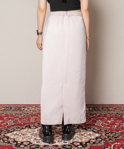 Subciety(サブサエティ)の「Back slit tight skirt(スカート・レディース・ブラック/ピンクベージュ/カーキ・マルチサイズ)」の4枚目の写真