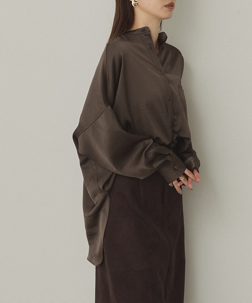 hunch（ハンチ）の「マットサテン バンドカラー オーバーシャツ（シャツ/ブラウス・レディース・ブラウン/チャコール/ベージュ・FREE）」の5枚目の写真