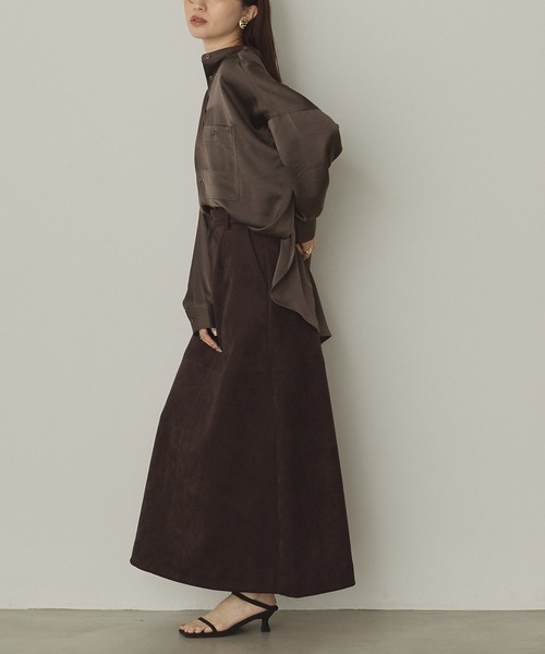 hunch（ハンチ）の「マットサテン バンドカラー オーバーシャツ（シャツ/ブラウス・レディース・ブラウン/チャコール/ベージュ・FREE）」の8枚目の写真