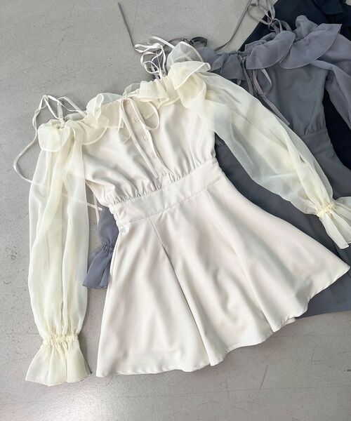 MAJESTIC LEGON(マジェスティックレゴン)の「袖異素材ミニワンピース(ワンピース・レディース・グレー/アイボリー/ブラック・MEDIUM)」の5枚目の写真