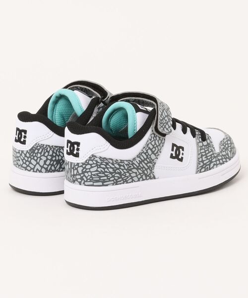 DC SHOES(ディーシーシューズ)の「DC SHOES ディーシーシューズ KS MANTECA 4 V SN キッズスニーカー(ユースマンテカ4VSN)(スニーカー・キッズ・ホワイト×グレー/ホワイト系その他・22.0cm/21.0cm/20.0cm/19.0cm/18.0cm/17.0cm/23.0cm)」の3枚目の写真