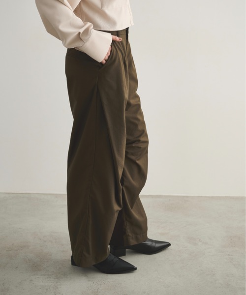 LOSCa（ロスカ）の「サイドタックワイドパンツ（スラックス・レディース・カーキ/グレー・M/S）」の8枚目の写真