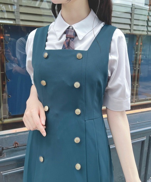 F i.n.t（フィント）の「【セットアップ対応】ゴールド釦プリーツジャンパースカート/fint フィント（ジャンパースカート・レディース・ブルーグリーン/モカ・FREE）」の5枚目の写真