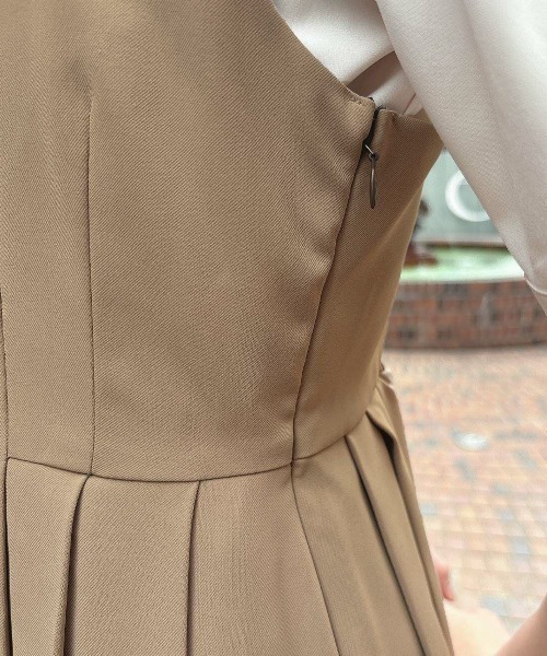 F i.n.t（フィント）の「【セットアップ対応】ゴールド釦プリーツジャンパースカート/fint フィント（ジャンパースカート・レディース・ブルーグリーン/モカ・FREE）」の12枚目の写真