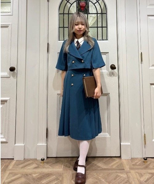 F i.n.t（フィント）の「【セットアップ対応】ゴールド釦プリーツジャンパースカート/fint フィント（ジャンパースカート・レディース・ブルーグリーン/モカ・FREE）」の19枚目の写真