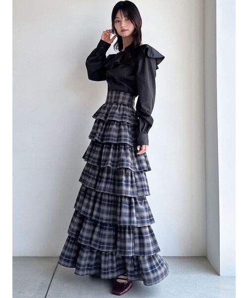 RESEXXY(リゼクシー)の「アシンメトリーラッフルブラウス(シャツ/ブラウス・レディース・ラベンダー/ブラック/ホワイト・FREE)」の7枚目の写真