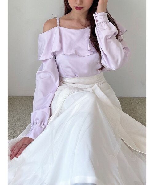 RESEXXY(リゼクシー)の「アシンメトリーラッフルブラウス(シャツ/ブラウス・レディース・ラベンダー/ブラック/ホワイト・FREE)」の10枚目の写真