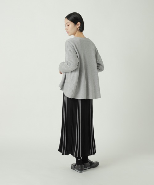 ZUCCa(ズッカ)の「ラメスウェット / カーディガン / S(カーディガン/ボレロ・レディース・ベージュ/グレー・M size)」の4枚目の写真