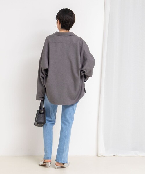 Rie Miller（リエミラー）の「《セットアップ対応》オープンカラービッグシルエットシャツ（シャツ/ブラウス・レディース・ネイビー/オリーブ/グレー・38）」の6枚目の写真