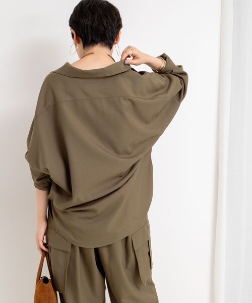 Rie Miller（リエミラー）の「《セットアップ対応》オープンカラービッグシルエットシャツ（シャツ/ブラウス・レディース・ネイビー/オリーブ/グレー・38）」の15枚目の写真
