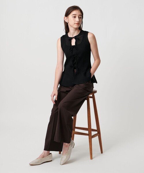 UNITED ARROWS(ユナイテッドアローズ)の「ラインストーン フラットシューズ(パンプス・レディース・ベージュ/ブラック・36h/37/36/38/37h/35/35h)」の5枚目の写真