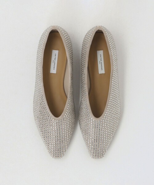 UNITED ARROWS(ユナイテッドアローズ)の「ラインストーン フラットシューズ(パンプス・レディース・ベージュ/ブラック・36h/37/36/38/37h/35/35h)」の8枚目の写真