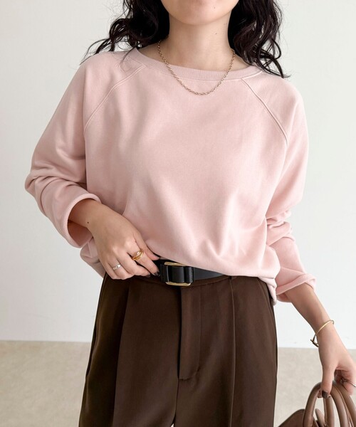 fredy emue（フレディエミュ）の「ミニ裏毛クロップドスウェットプルオーバー（スウェット・レディース・クリーム/ベビーピンク/ネイビー/グレー・38）」の4枚目の写真