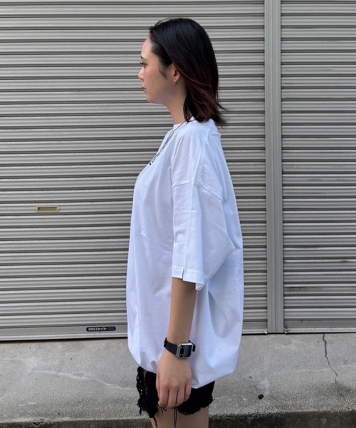 EXAMPLE(エグザンプル)の「EXAMPLE LOGO CODE S/S TEE(Tシャツ/カットソー・メンズ・ブラック/ホワイト・XL/L/M)」の6枚目の写真