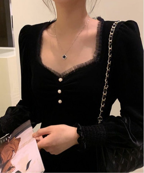 Maison Calme(メゾンカルム)の「スクエアネックボタンベロアロングスリット入りフレアワンピース 結婚式 パーティー デート(ワンピース・レディース・ブラック・F)」の8枚目の写真