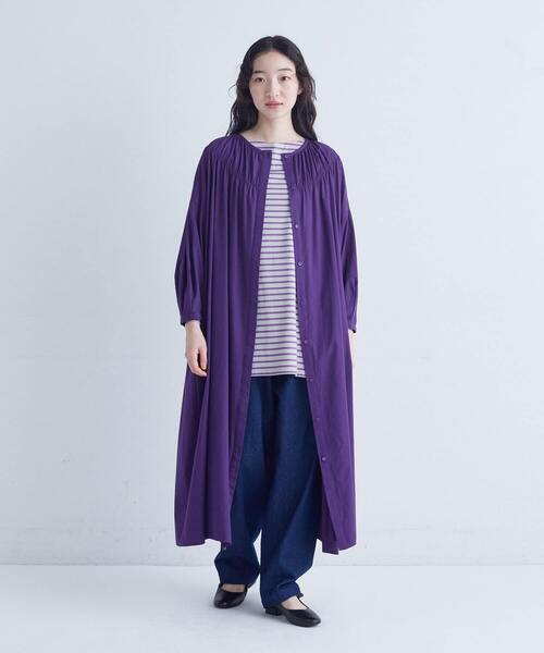 conges payes ADIEU TRISTESSE（コンジェ ペイエ アデュートリステス）の「シャーリングネックワンピース（ワンピース・レディース・チャコールグレー/パープル・38）」の4枚目の写真