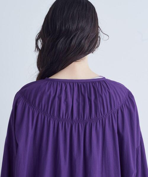 conges payes ADIEU TRISTESSE（コンジェ ペイエ アデュートリステス）の「シャーリングネックワンピース（ワンピース・レディース・チャコールグレー/パープル・38）」の21枚目の写真