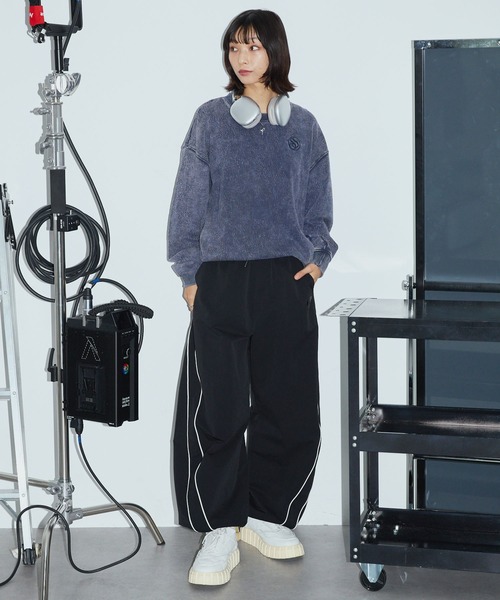 Anchor Smith（アンカー スミス）の「ヴィンテージ加工スノーウォッシュ ワンポイント刺繍アブストラクトジャガードスウェット（スウェット・レディース・ブラウン/ブラック/ネイビー・L/M）」の15枚目の写真