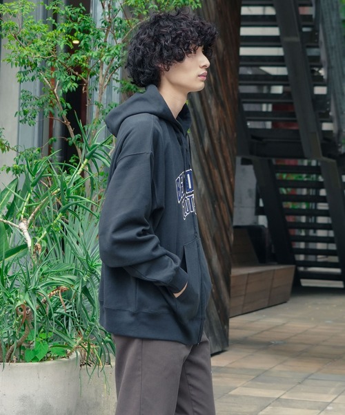 BEN DAVIS(ベンデイビス)の「【BEN DAVIS/ベンデイビス】カレッジロゴ レタードロゴ ダンボールフルジップパーカー フーディー スウェットライク 秋服(パーカー・メンズ・チャコールグレー/ネイビー/ブラック・X-LARGE/MEDIUM/LARGE)」の16枚目の写真