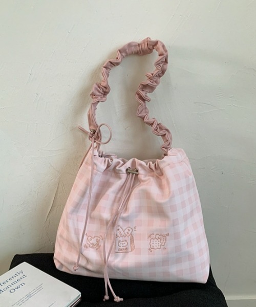 gossip！ロサンゼルス（ゴシップロサンゼルス）の「Y2Kチェック柄大容量ショルダーバッグ（A4収納可）（ショルダーバッグ・レディース・ピンク/ブルー/オフホワイト・FREE）」の9枚目の写真