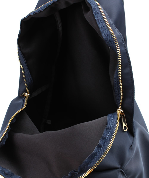 Another Edition(アナザーエディション)の「ジップリュック/AEBC ZIP RUCK◆(バックパック/リュック・レディース・ベージュ/ブラック/ネイビー・フリー)」の4枚目の写真