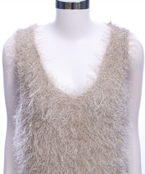 CLEAR BASIC（クリアベーシック）の「シャギーニットベスト[オフィスカジュアル 着回し抜群 大人]≪AW新作≫（ベスト・レディース・ベージュ/ブラック/ブラウン・F）」の11枚目の写真