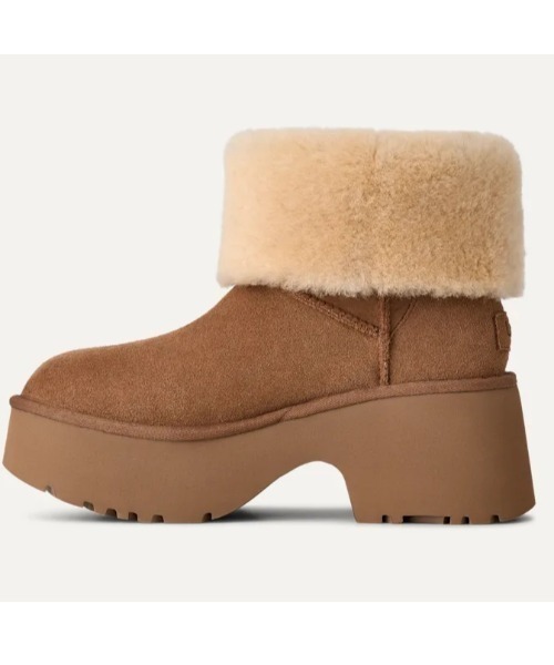 UGG(アグ)の「UGG/アグ/Esmee Boot/エスミー ブーツ/chestnut(ブーツ・レディース・ベージュ・8/6/7)」の3枚目の写真