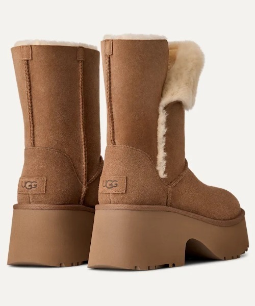 UGG(アグ)の「UGG/アグ/Esmee Boot/エスミー ブーツ/chestnut(ブーツ・レディース・ベージュ・8/6/7)」の4枚目の写真