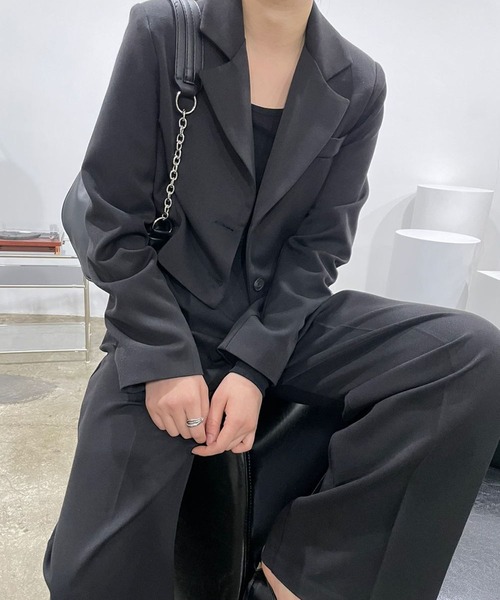 セットアップ ショートジャケットとワイドパンツセット