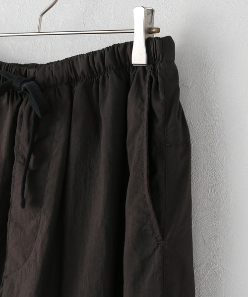 Kaptain Sunshine（キャプテン サンシャイン）の「KAPTAIN SUNSHINE /キャプテンサンシャイン Shrinked Nylon Track Pa KS25FPT12（その他パンツ・レディース・ブラウン・FREE）」の3枚目の写真