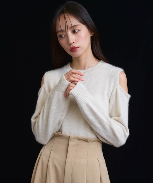 NOELA（ノエラ）の「オープンショルダーフォックスニット（ニット/セーター・レディース・ブラウン/ベージュ/オフホワイト・フリー）」の5枚目の写真