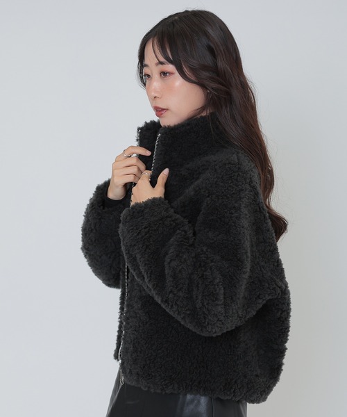 【お値下げ】BETOUPE ブラック ショート丈ブルゾン セール】wool boa zip up short blouson（ブルゾン）｜SUWDEE