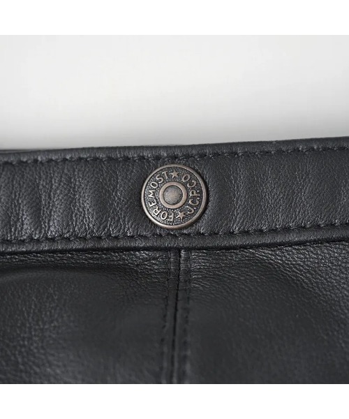 bukht（ブフト）の「BUKHT ブフト / LEATHER NEWS PAPER BAG MEDIUM（ショルダーバッグ・メンズ・ブラック・FREE）」の5枚目の写真