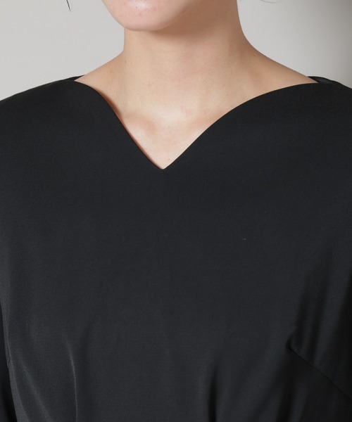 troisiemeCHACO(トロワズィエムチャコ)の「troisieme chaco/DOUBLECLOTH ワンピース(ワンピース・レディース・ブラック/アイボリー・38)」の5枚目の写真