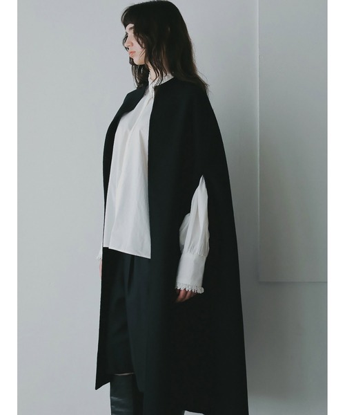 カシミヤブレンドロングケープ（ポンチョ）｜HER.（ハー）の