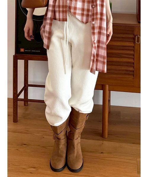 LILY BROWN（リリーブラウン）の「ニットリラックスパンツ（その他パンツ・レディース・ホワイト/ピンク/グレー・F）」の2枚目の写真